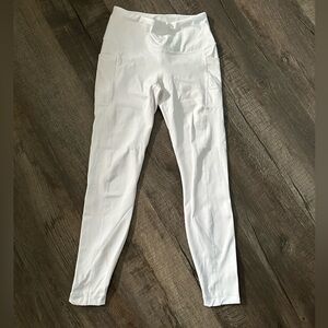 90 Degree By Reflex White Activewear Top with Gray Logo